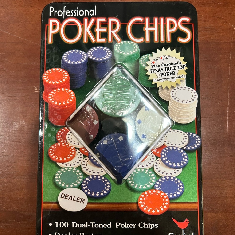 Cardinal Set of 100 Dual Toned Professional Poker Chips With Dealer Chip